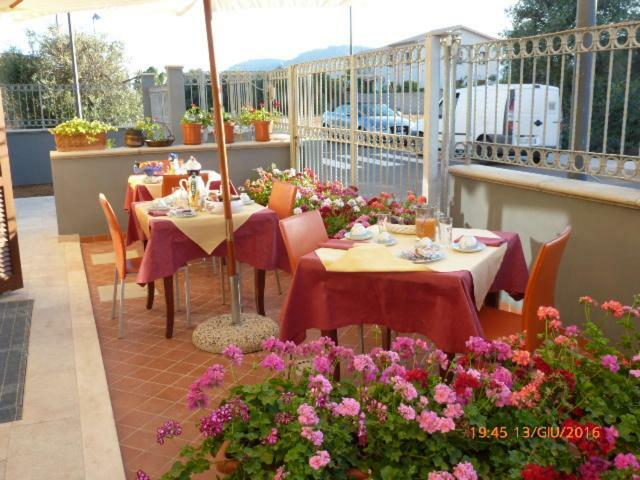 Sogno Di Mare Bed & Breakfast Pula Exterior foto